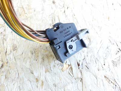 Mercedes Black Gray 18 Pole 12 Wire Connector Plug 05254510303